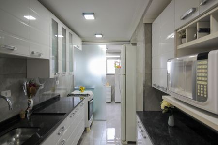 Apartamento à venda com 143m², 4 quartos e 1 vaga Apartamento à venda com 143m², 4 quartos e 1 vagaCozinha