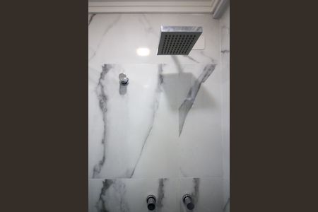 Apartamento à venda com 143m², 4 quartos e 1 vaga Apartamento à venda com 143m², 4 quartos e 1 vagaBanheiro Social