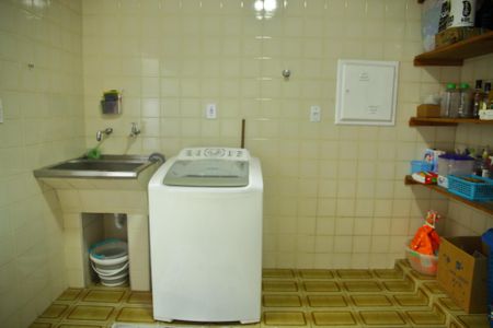 Casa à venda com 150m², 3 quartos e 2 vagasÁrea de Serviço