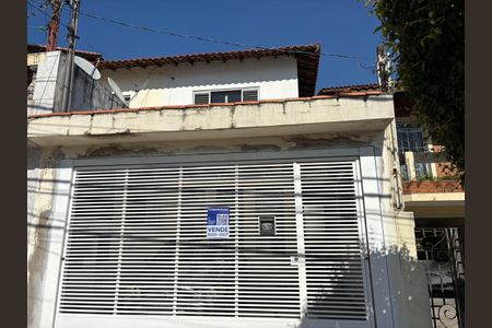 Casa à venda com 150m², 3 quartos e 2 vagasFachada