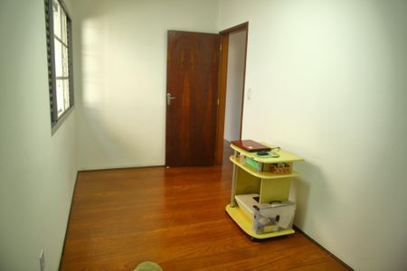 Casa à venda com 150m², 3 quartos e 2 vagasQuarto 3