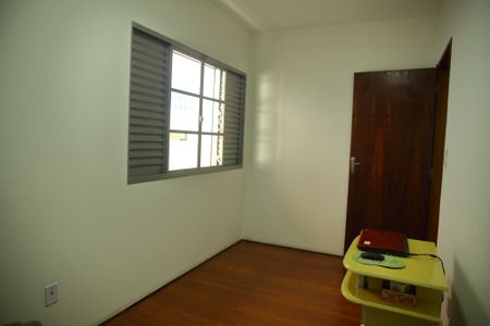 Casa à venda com 150m², 3 quartos e 2 vagasQuarto 3