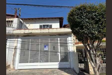 Casa à venda com 150m², 3 quartos e 2 vagasFachada