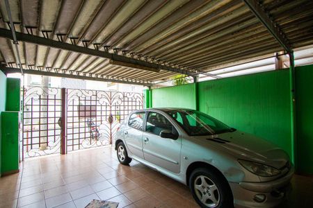 Casa à venda com 175m², 3 quartos e 2 vagas Casa à venda com 175m², 3 quartos e 2 vagasGaragem