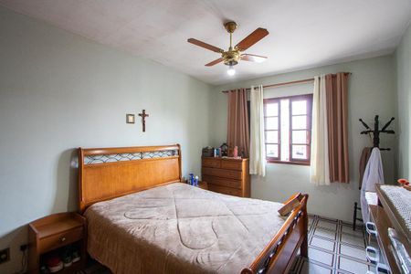 Casa à venda com 175m², 3 quartos e 2 vagas Casa à venda com 175m², 3 quartos e 2 vagasQuarto 1