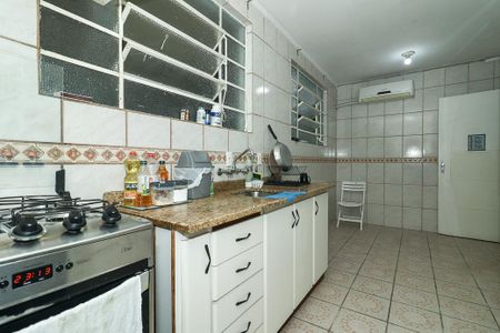 Casa à venda com 217m², 4 quartos e 3 vagasCozinha