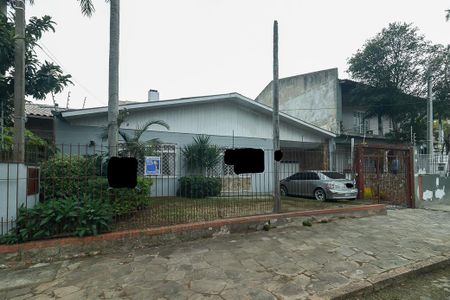 Casa à venda com 217m², 4 quartos e 3 vagasFachada