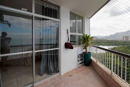 Apartamento para alugar com 55m², 1 quarto e 1 vaga Apartamento para alugar com 55m², 1 quarto e 1 vagaVaranda