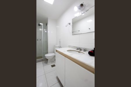 Apartamento para alugar com 55m², 1 quarto e 1 vaga Apartamento para alugar com 55m², 1 quarto e 1 vagaBanheiro