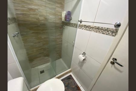 Apartamento à venda com 65m², 2 quartos e 1 vaga Apartamento à venda com 65m², 2 quartos e 1 vagaBanheiro Suíte