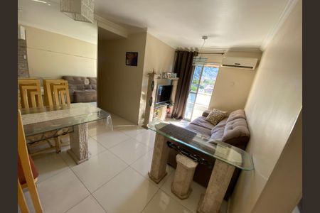 Apartamento à venda com 65m², 2 quartos e 1 vaga Apartamento à venda com 65m², 2 quartos e 1 vagaSala