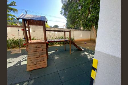 Apartamento à venda com 65m², 2 quartos e 1 vaga Apartamento à venda com 65m², 2 quartos e 1 vagaÁrea comum - Playground