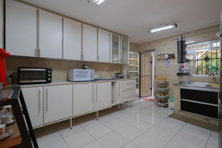 Casa à venda com 185m², 4 quartos e 1 vaga Casa à venda com 185m², 4 quartos e 1 vagaCozinha