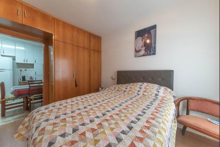 Casa à venda com 280m², 6 quartos e 2 vagasQuarto 2