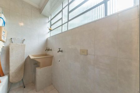 Casa à venda com 280m², 6 quartos e 2 vagasCasa 2 - Lavanderia