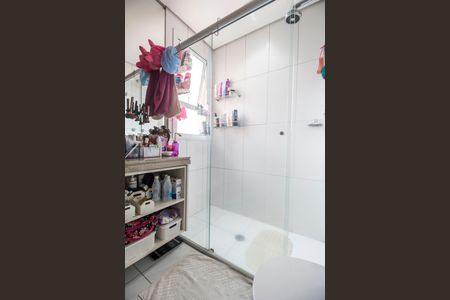 Apartamento à venda com 107m², 3 quartos e 2 vagas Apartamento à venda com 107m², 3 quartos e 2 vagasBanheiro da Suíte