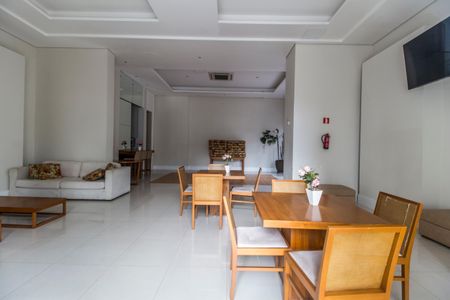 Apartamento à venda com 107m², 3 quartos e 2 vagas Apartamento à venda com 107m², 3 quartos e 2 vagasÁrea comum - Salão de festas