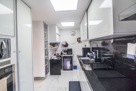 Apartamento à venda com 107m², 3 quartos e 2 vagas Apartamento à venda com 107m², 3 quartos e 2 vagasCozinha