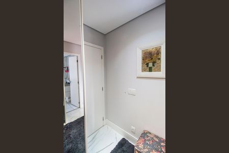 Apartamento à venda com 107m², 3 quartos e 2 vagas Apartamento à venda com 107m², 3 quartos e 2 vagasCloset da suíte