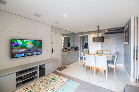 Apartamento à venda com 107m², 3 quartos e 2 vagas Apartamento à venda com 107m², 3 quartos e 2 vagasSala de Jantar