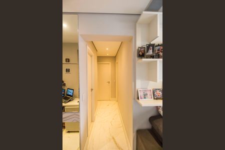 Apartamento à venda com 107m², 3 quartos e 2 vagas Apartamento à venda com 107m², 3 quartos e 2 vagasCorredor