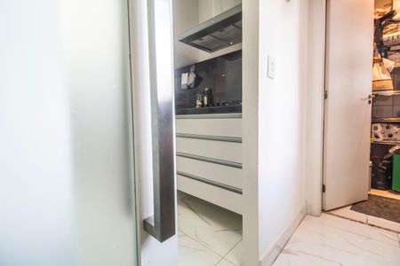 Apartamento à venda com 107m², 3 quartos e 2 vagas Apartamento à venda com 107m², 3 quartos e 2 vagasÁrea de Serviço