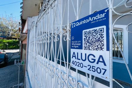Casa à venda com 170m², 3 quartos e 2 vagas Casa à venda com 170m², 3 quartos e 2 vagasPlaca