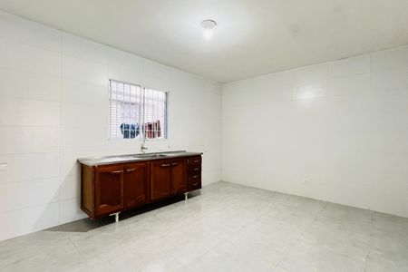 Casa à venda com 170m², 3 quartos e 2 vagas Casa à venda com 170m², 3 quartos e 2 vagasCozinha