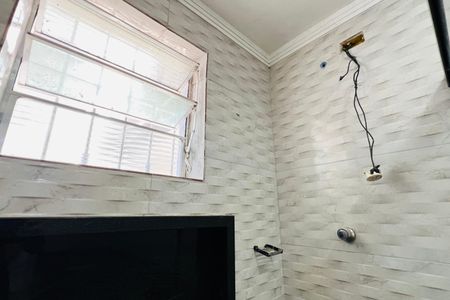 Casa à venda com 170m², 3 quartos e 2 vagas Casa à venda com 170m², 3 quartos e 2 vagasBanheiro 1