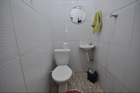 Casa à venda com 74m², 2 quartos e 1 vagaBanheiro de Serviço