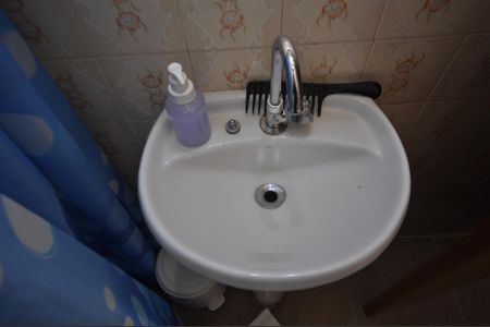 Casa à venda com 74m², 2 quartos e 1 vagaBanheiro Social