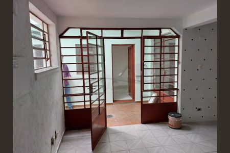 Casa à venda com 5 quartos, 330m² em Vila Brasilina, São Paulo