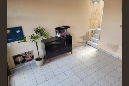 Casa à venda com 167m², 3 quartos e 2 vagas