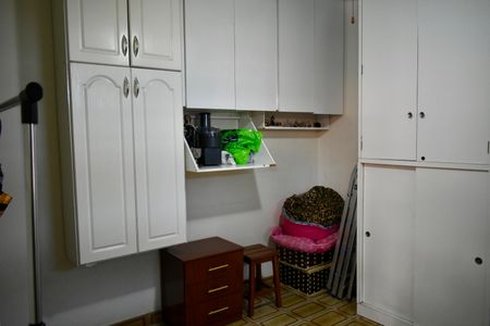 Casa à venda com 170m², 4 quartos e 2 vagas Casa à venda com 170m², 4 quartos e 2 vagasQuarto de Serviço