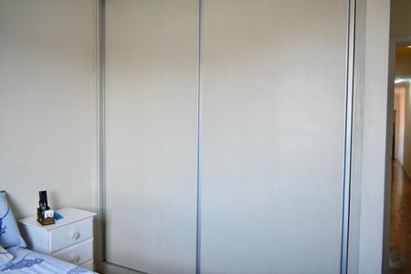 Casa à venda com 170m², 4 quartos e 2 vagas Casa à venda com 170m², 4 quartos e 2 vagasQuarto 3