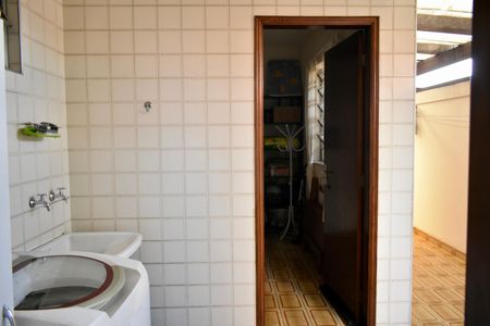 Casa à venda com 170m², 4 quartos e 2 vagas Casa à venda com 170m², 4 quartos e 2 vagasÁrea de Serviço