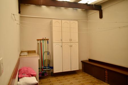 Casa à venda com 170m², 4 quartos e 2 vagas Casa à venda com 170m², 4 quartos e 2 vagasÁrea gourmet