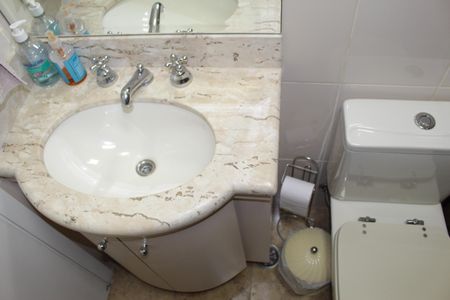 Apartamento à venda com 70m², 2 quartos e 2 vagasBanheiro Social