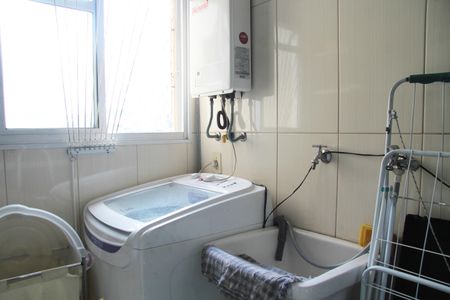 Apartamento à venda com 76m², 3 quartos e 1 vagaÁrea de Serviço