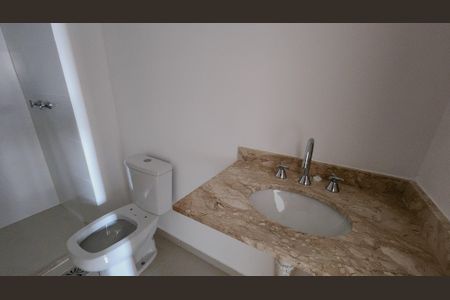 Apartamento à venda com 70m², 2 quartos e 1 vagaBanheiro Suíte 