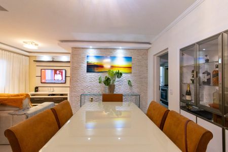 Apartamento à venda com 153m², 2 quartos e 1 vaga Apartamento à venda com 153m², 2 quartos e 1 vagaSala