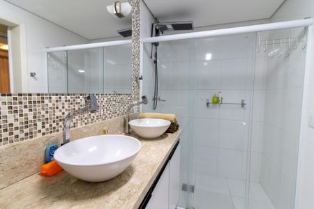 Apartamento à venda com 153m², 2 quartos e 1 vaga Apartamento à venda com 153m², 2 quartos e 1 vagaBanheiro