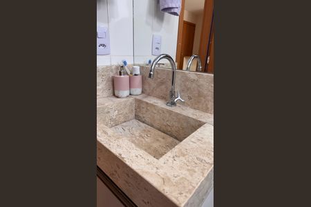 Apartamento à venda com 43m², 2 quartos e 1 vaga Apartamento à venda com 43m², 2 quartos e 1 vagaBanheiro