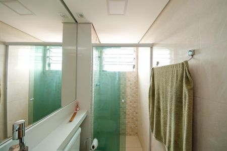 Apartamento à venda com 66m², 2 quartos e 1 vaga Apartamento à venda com 66m², 2 quartos e 1 vagaBanheiro