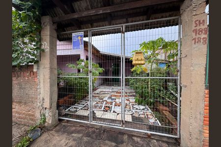 Casa à venda com 80m², 2 quartos e 1 vaga Casa à venda com 80m², 2 quartos e 1 vagaFachada