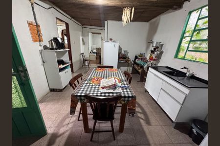 Casa à venda com 80m², 2 quartos e 1 vaga Casa à venda com 80m², 2 quartos e 1 vagaSala/Cozinha