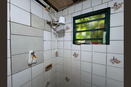 Casa à venda com 80m², 2 quartos e 1 vaga Casa à venda com 80m², 2 quartos e 1 vagaBanheiro