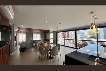 Studio à venda com 27m², 1 quarto e sem vaga Studio à venda com 27m², 1 quarto e sem vagaÁrea comum - Salão de festas