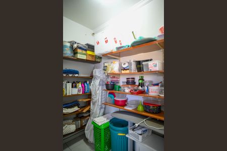 Apartamento à venda com 103m², 3 quartos e 2 vagas Apartamento à venda com 103m², 3 quartos e 2 vagasDespensa
