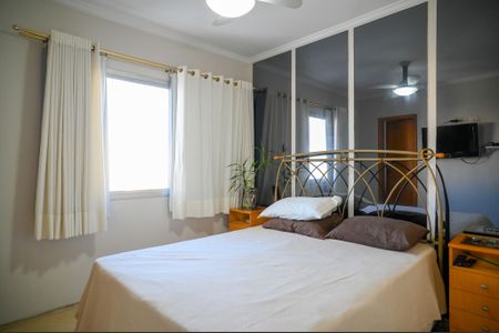 Apartamento à venda com 103m², 3 quartos e 2 vagas Apartamento à venda com 103m², 3 quartos e 2 vagasQuarto 2 - Suite